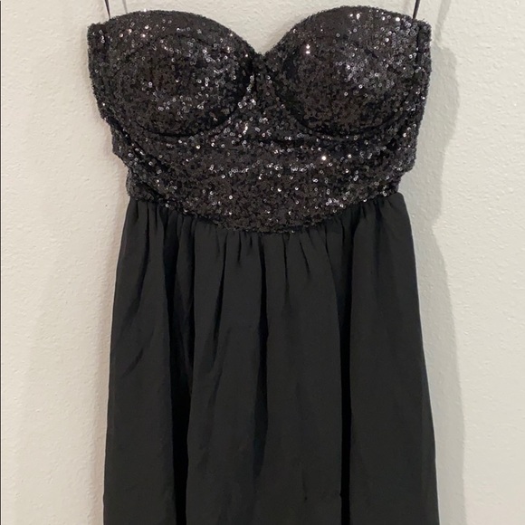 NWT Strapless Dress (straps included) - Picture 3 of 8